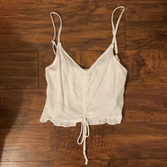 New Without Tags L.A. HEARTS White Frilly Crop Top - Picture 4 of 16